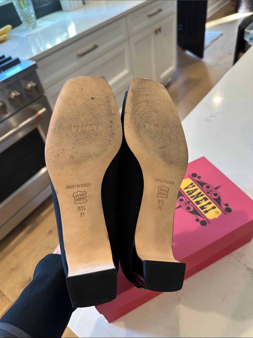 Vaneli Heels - Picture 6 of 8
